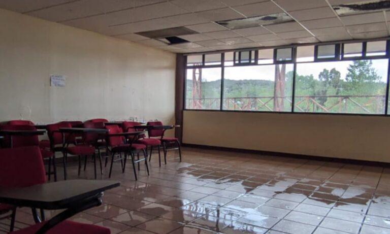 Imagen: Por filtraciones en aulas, UPP se va a clases en línea