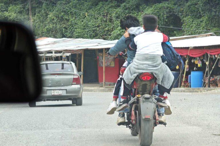 Imagen: Nuevo Reglamento de Tránsito regula a motociclistas en Villa de Tezontepec