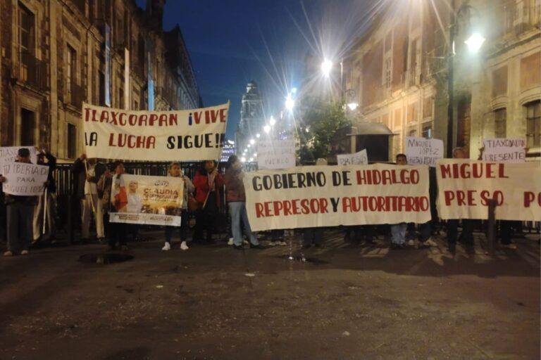 Imagen: Protestan en Palacio Nacional por exalcaldes de Hidalgo encarcelados