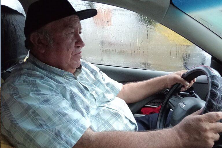 Imagen: El taxista José Pedro trabaja día a día con amor a su oficio, en Pachuca