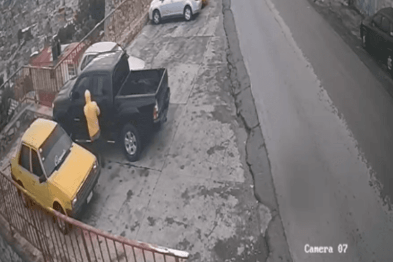 Imagen: Denuncian robo de una camioneta en Pachuca