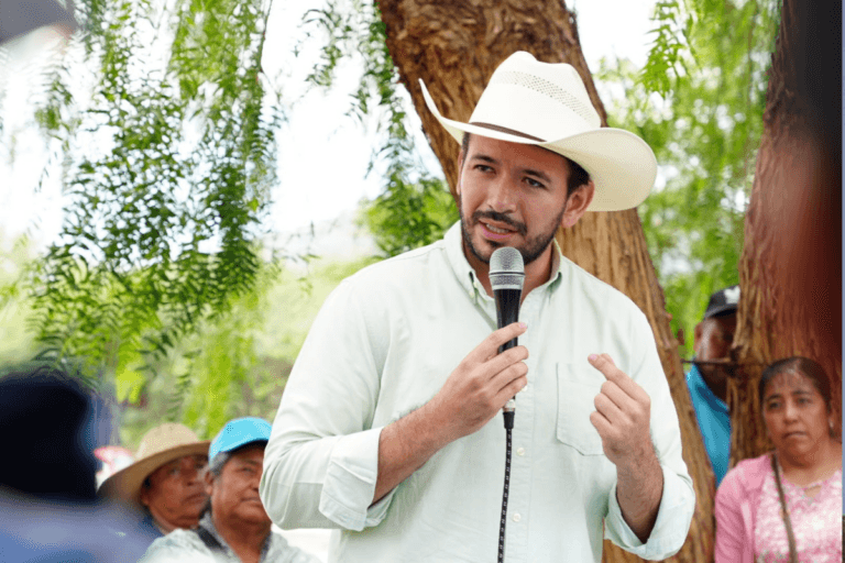 Imagen: Campesinos del Valle del Mezquital apoyan plan hídrico federal, dice Tello Vargas