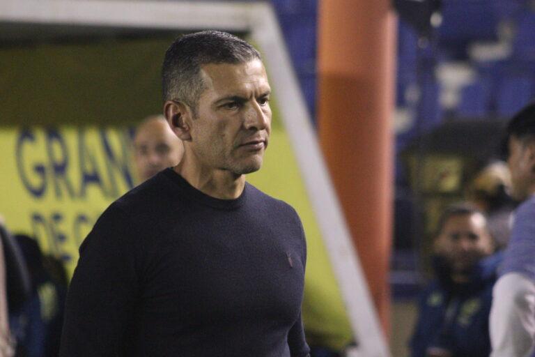 Imagen: Jaime Lozano sacudido por la salida de Alemao en Pachuca