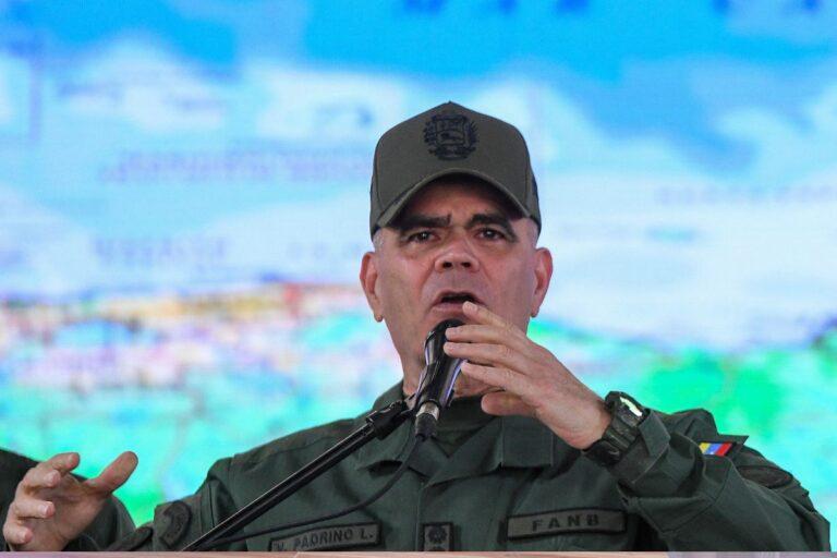 Imagen: En respuesta a Estados Unidos, Venezuela inicia ejercicios militares en isla del Caribe