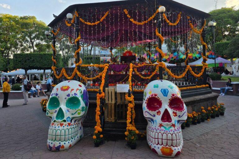 Imagen: Comerciantes de la región Tula colocan tianguis de temporada; estos artículos puedes encontrar
