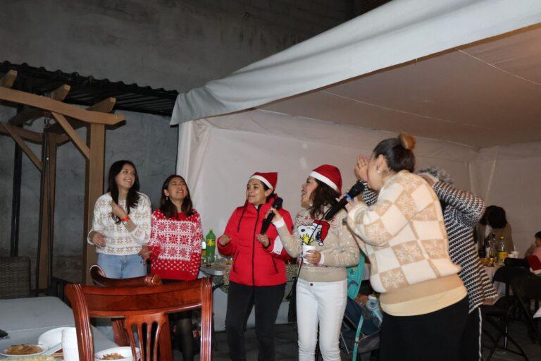 Imagen: Familias celebran posada organizada por comité de vecinos en fraccionamiento Constitución
