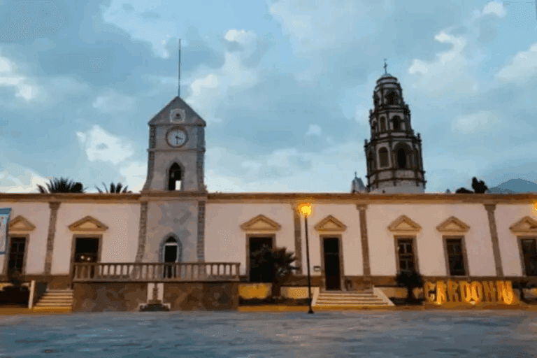 Imagen: Así reconoce esta comunidad de Carodnal a los adultos mayores que cumplen con sus obligaciones civiles