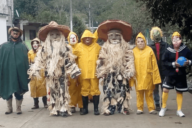 Imagen: Carnaval en Tianguistengo: Jóvenes buscan reaviviar el ánimo de la población