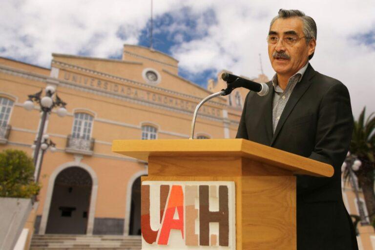 Imagen: Entre los mejor pagados de México. Este es el salario del rector de la UAEH, Octavio Castillo Acosta