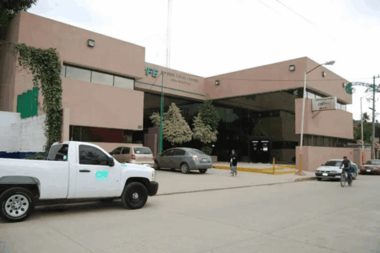 Imagen: Vecinos de Chililico, Huejutla, denuncian fallas en el servicio de electricidad