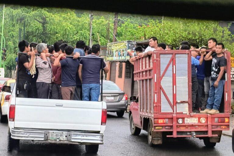 Imagen: Retienen a 7 empleados de la CFE en Huejutla: vecinos de Acuapa amenazan con bloquear carretera federal