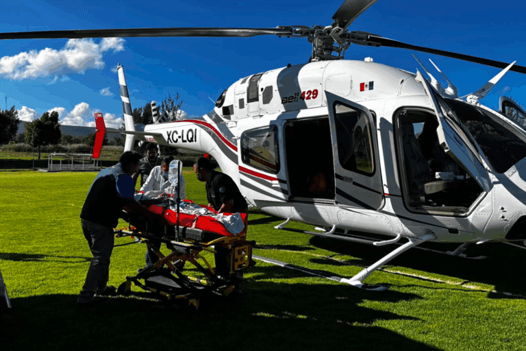 Imagen: Menor de edad lesionada en accidente de Tolantongo fue trasladada a un hospital para recibir tratamiento