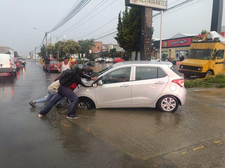 Imagen: Lluvias en Pachuca y Mineral de la Reforma este sábado generan encharcamientos