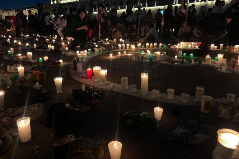 Imagen: Protestan en el Zócalo por las personas desaparecidas, tras los hallazgos en Teuchitlán