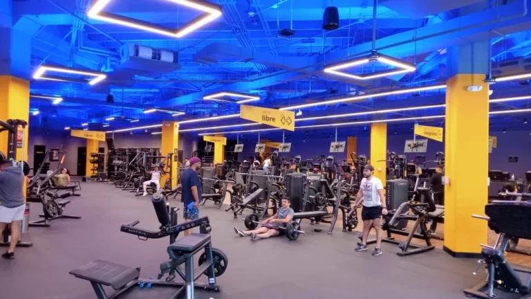 Imagen: Hombre muere mientras estiraba en sucursal de Smart Fit