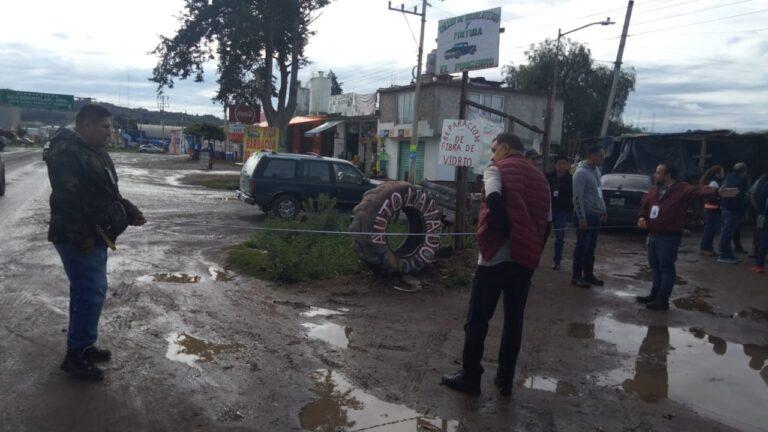Imagen: Operativo en la México-Tuxpan: retiran puestos y objetos invasivos en la carretera federal