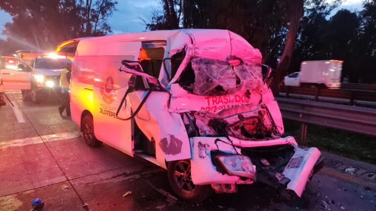 Imagen: México-Querétaro: muere parámedico en accidente de ambulancia