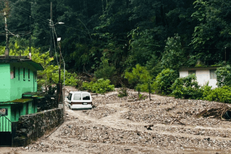 Imagen: El huracán Priscila afecta a la Sierra Gorda de Hidalgo con deslaves a inundaciones