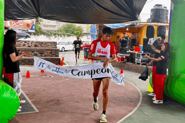 Imagen: Carrera de Antorchas en San Juan Solís: la última gran fiesta deportiva del año en Hidalgo