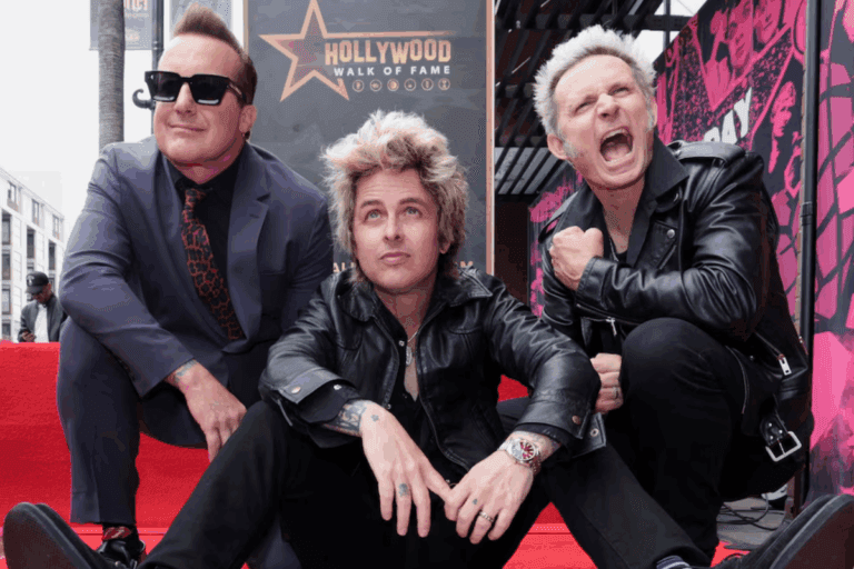 Imagen: Green Day y Bad Bunny sacuden el Super Bowl LX antes del kickoff