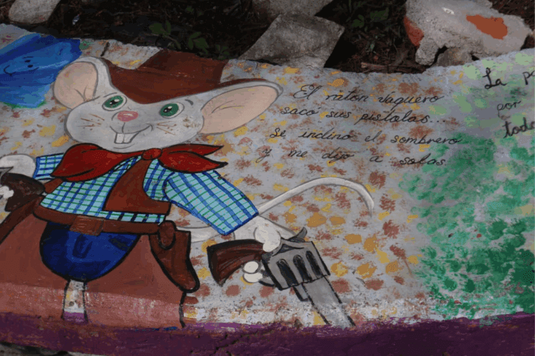 Imagen: Beatriz Quintero transforma la ciclovía de la colonia Plutarco con arte comunitario en Pachuca
