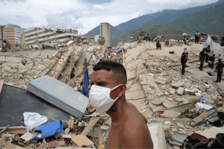 Imagen: Reportan nuevo temblor en Venezuela cinco días después del doble terremoto