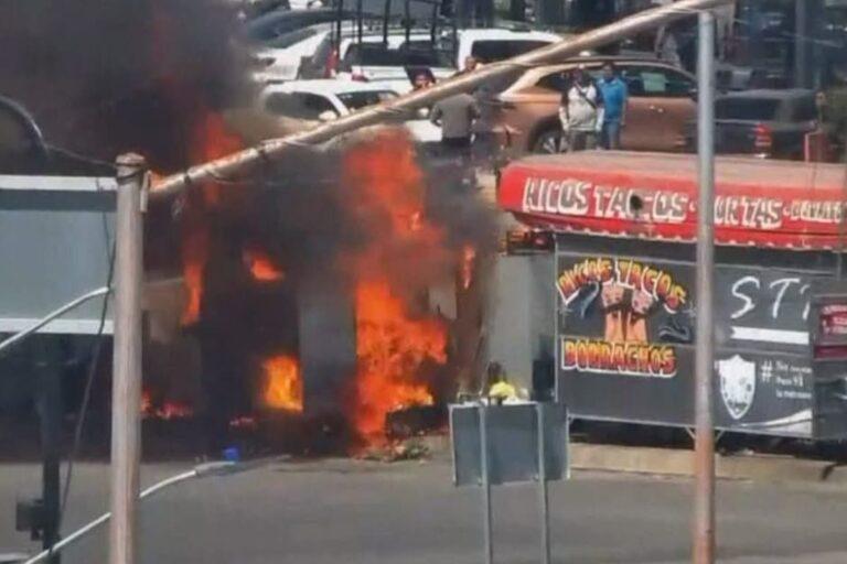 Imagen: Hidalgo: Fuego consume establecimiento de comida en Soriana del Valle, en Pachuca